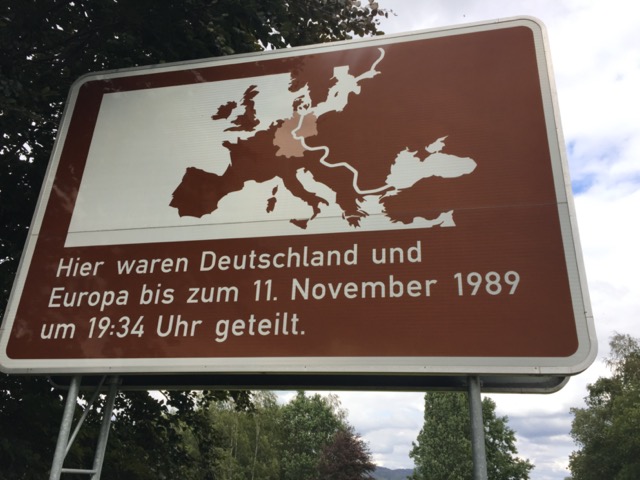 Schild zur innerdeutschen Grenze